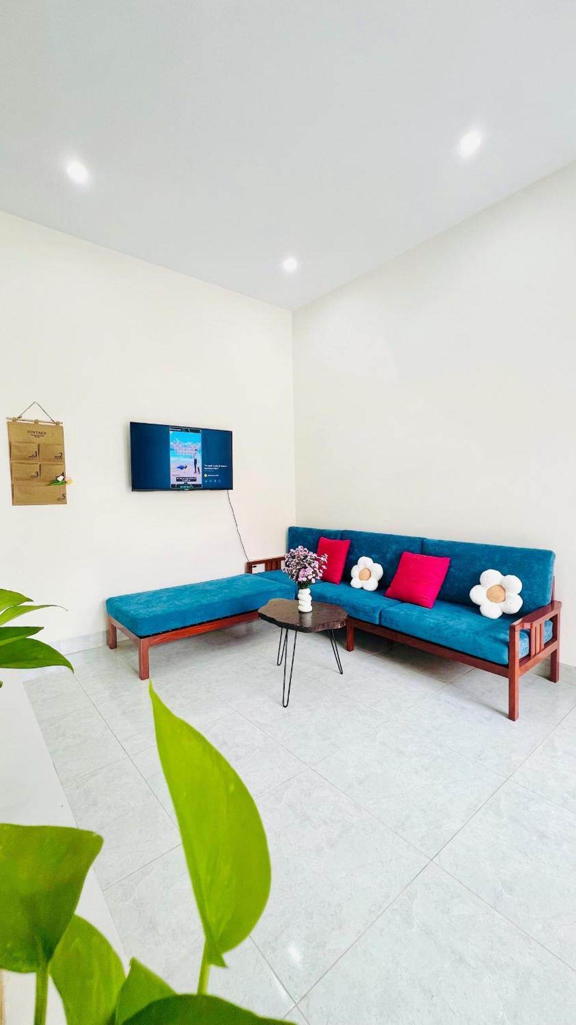 Phi Homestay 3 Room Near Sea, Center - 1988 Homestay Вунг Тау Екстериор снимка